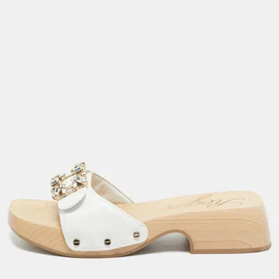 Pre-owned Roger Vivier Viv Size 39 White Leather Crystal Embellished Clogs