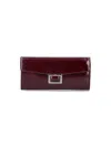 Roger Vivier Belle Vivier Dark Violet Patent Leather Wallet With Chain In Red