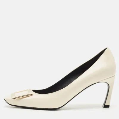 Pre-owned Roger Vivier White Leather Trompette Pumps Size 37