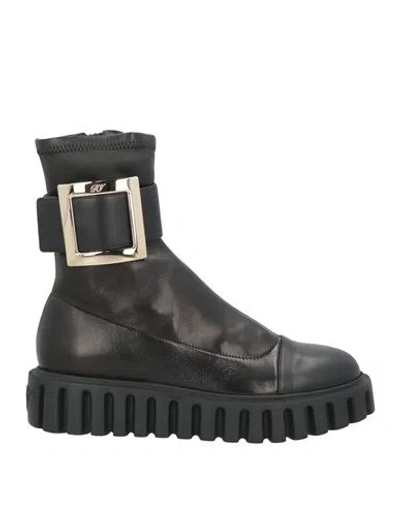 Roger Vivier Woman Ankle Boots Black Size 8 Leather