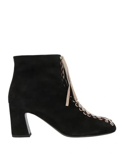 Roger Vivier Woman Ankle Boots Black Size 8 Leather