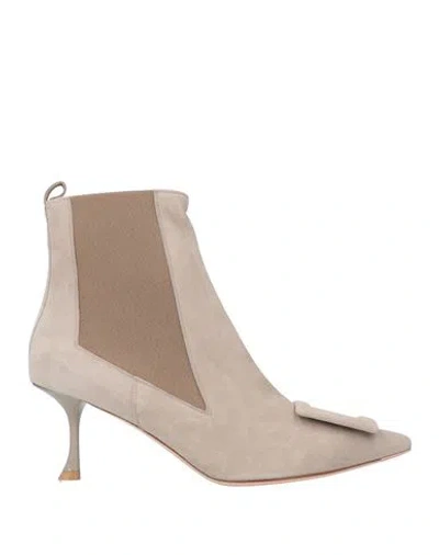 Roger Vivier Woman Ankle Boots Light Grey Size 8 Leather In Gray