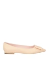 Roger Vivier Gommettine Ball Patent Leather Ballet Flats In Pink