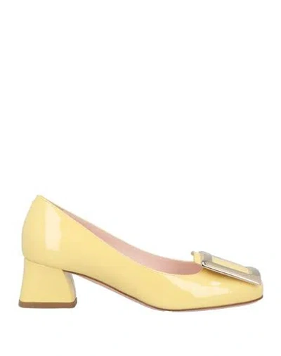Roger Vivier Woman Pumps Pastel Yellow Size 4.5 Leather