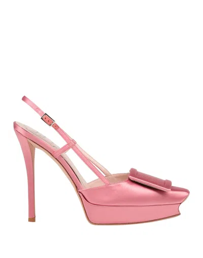 Roger Vivier Pumps In Pink