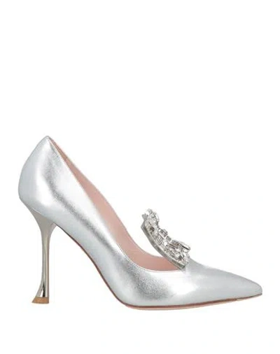 Roger Vivier Woman Pumps Silver Size 7.5 Leather In Gray