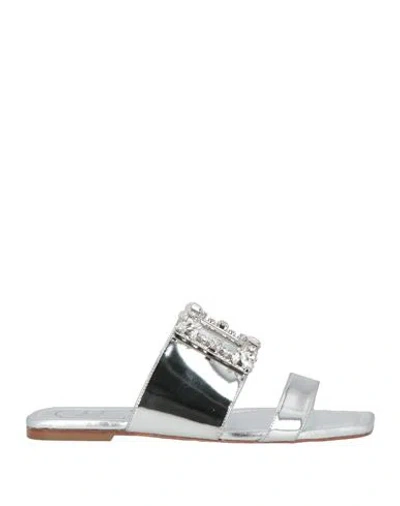 Roger Vivier Woman Sandals Silver Size 5.5 Leather In Metallic