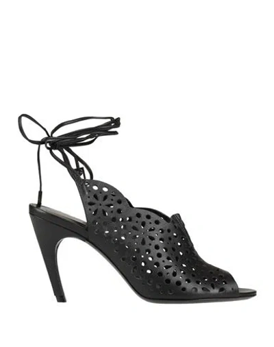 Roger Vivier Woman Thong Sandal Black Size 8 Leather