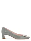 Roger Vivier Glossy Grey Calfskin Pumps With Square Wide Heel In Grey