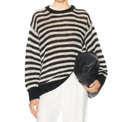 ROHE LINEN KNIT SWEATER IN WHITE/BLACK