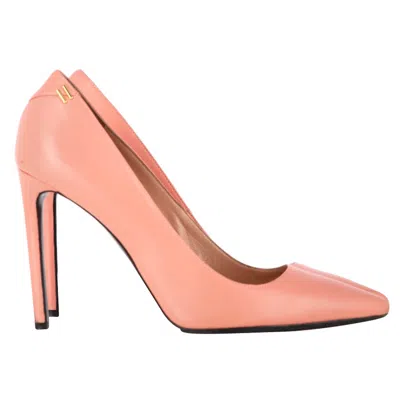 Roland Mouret Pointed Pumps In Peach Leather In Orange
