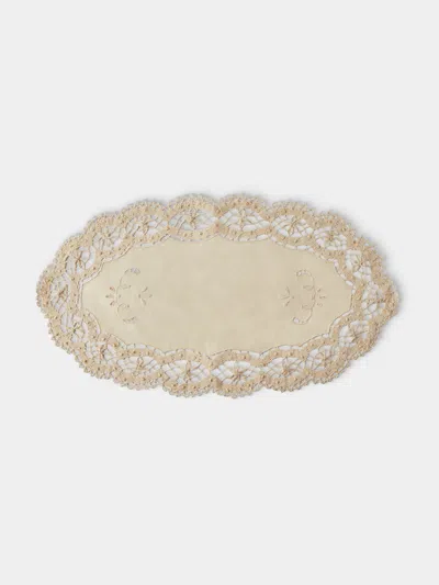 Rolande Du Dreuilh Créations Lacework Linen Oval Placemats (set Of 4) In White