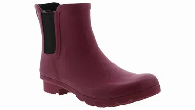 Roma Women's Chelsea Weather Boot In Maroon In Red