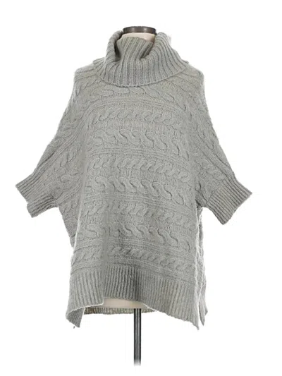 Pre-owned Romeo & Juliet Couture Poncho In Gray