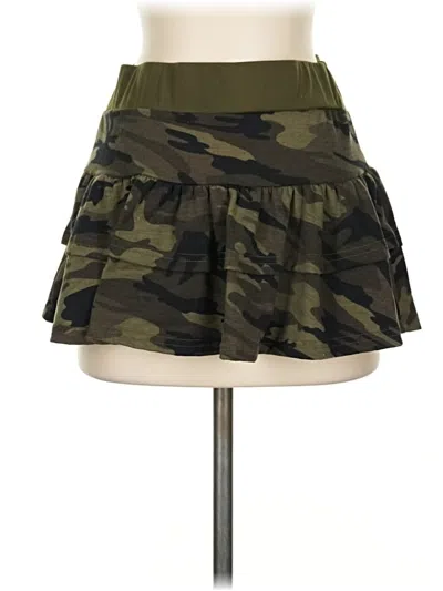 Pre-owned Romwe Casual Skirt In Green