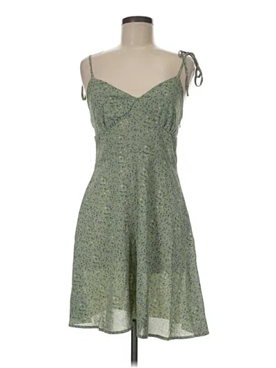 Pre-owned Romwe Cocktail Dress In Green