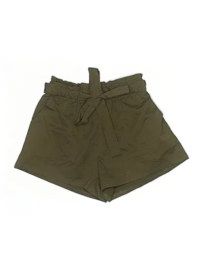 Pre-owned Romwe Khaki Shorts In Green