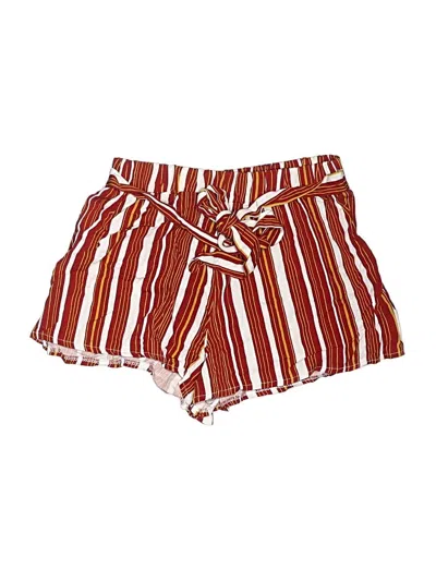 Pre-owned Romwe Shorts In Red