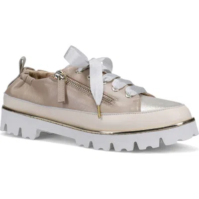 Ron White Ninazee Ultralight Lace-up Sneaker