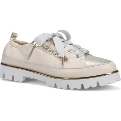 Ron White Ninazee Ultralight Lace-up Sneaker