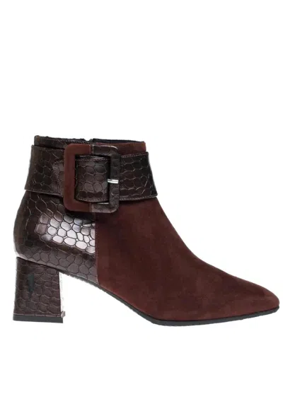 Ron White Women Linzi Ankle Boot In Chocolate In Gold