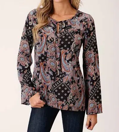 Roper Floral Tie Top In Black In Multi
