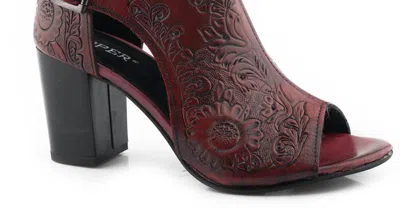 Roper Women's Leather Sandal In Mika Red In Multi