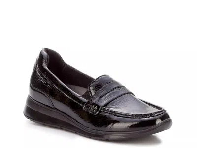 Ros Hommerson Dannon Penny Loafer In Black