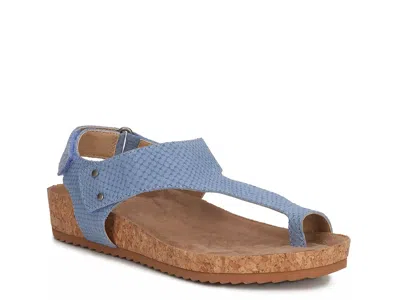 Ros Hommerson Extra Wide Width Preston Wedge Sandal In Blue