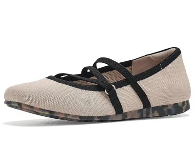 Ros Hommerson Nicolette Women's Flat Shoes Taupe: 7 M (b), Polyester In Neutral