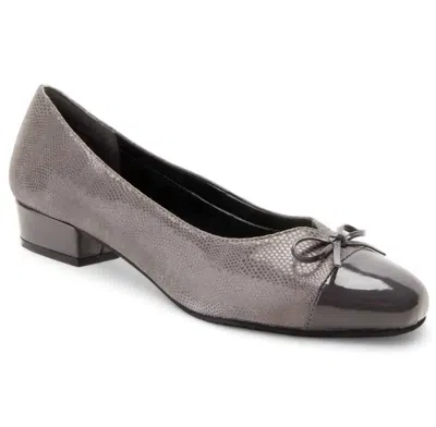 Ros Hommerson Tawnie Low Heeled Shoes - Wide Width In Grey Lizard Print Leather
