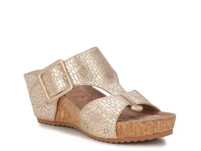Ros Hommerson Thea Wedge Sandal In Gold