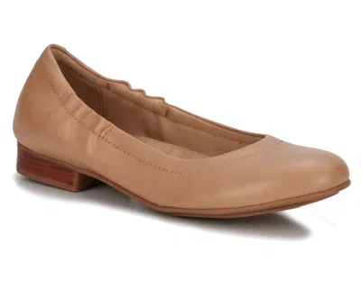 Ros Hommerson Women's Tess Shoes In Nude Leather In Brown