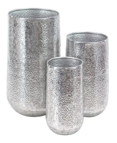 Rosemary Lane Silver-tone Aluminum Indoor Outdoor Planter With Hammered Design Set Of 3