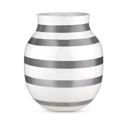 Rosendahl Kahler Omaggio Vase In Silver