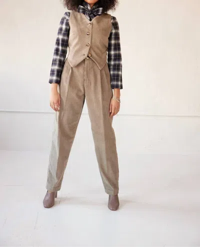 Rosevelvet Annie Vest In Ash Corduroy In Neutral