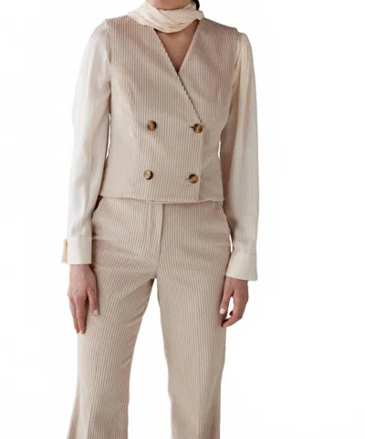 Rosevelvet Cody Vest In Cream In Neutral
