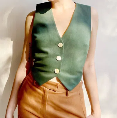 Rosevelvet Diane Vest In Pine In Green