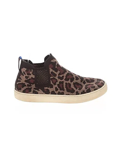 Pre-owned Rothys Sneakers In Tan