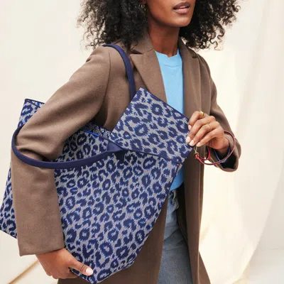 Rothys The Lightweight Tote In Blue