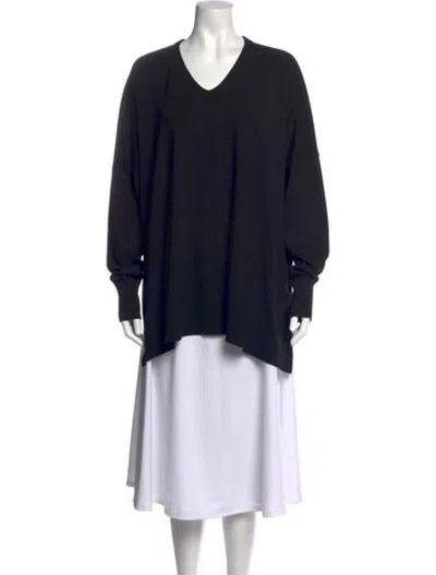 Pre-owned Roucha Wool V-neck Sweater In Black
