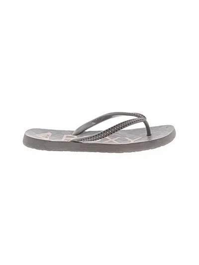 Pre-owned Roxy Flip Flops In Gray