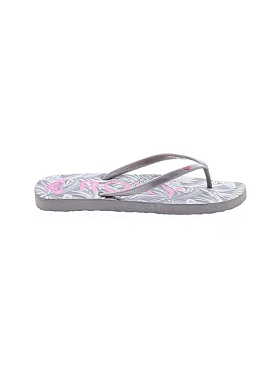 Pre-owned Roxy Flip Flops In Gray