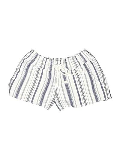 Pre-owned Roxy Shorts In White