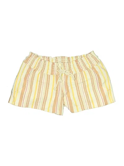 Pre-owned Roxy Shorts In Yellow
