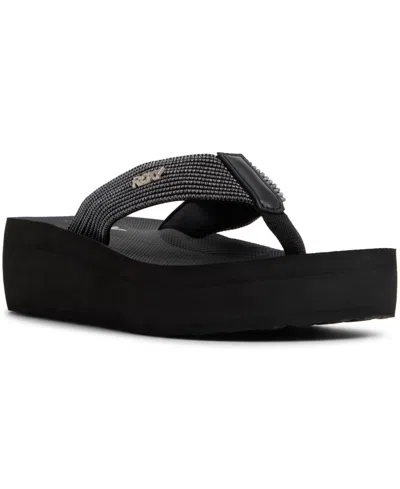 Roxy Women's Play Day Slip On Flat Sandals
