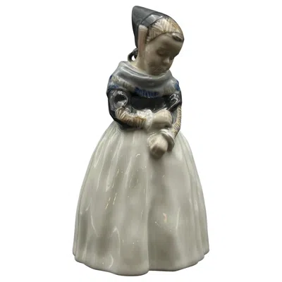 Pre-owned Royal Copenhagen Lotte Benter "amager Girl" -  Figurine In Gray