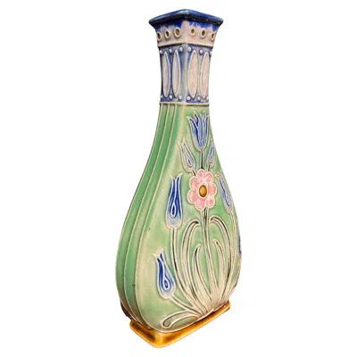 Pre-owned Royal Doulton 20th Century Vintage English  Lambeth Ceramic Vase In Sand