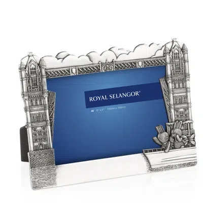 Royal Selangor Bunnies Day Out Tower Bridge Photo Frame 4" X 6" In Silver