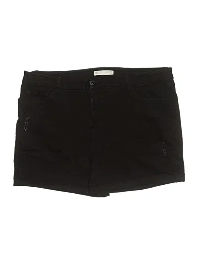 Pre-owned Royalty For Me Shorts In Black